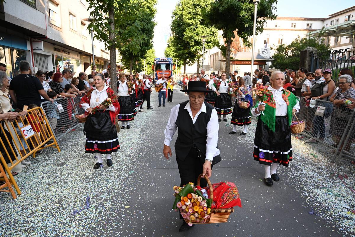 El desfile de la Batalla de las Flores de Pontevedra, en imágenes El desfile de la Batalla de las Flores de Pontevedra, en imágenes