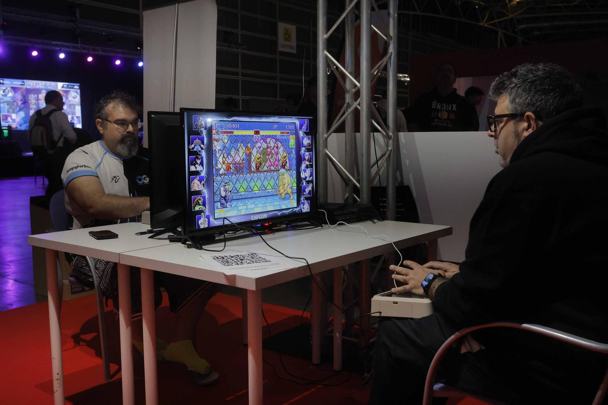 Los 'gamers' siguen jugando en la segunda jornada de la DreamHack Valencia 2023