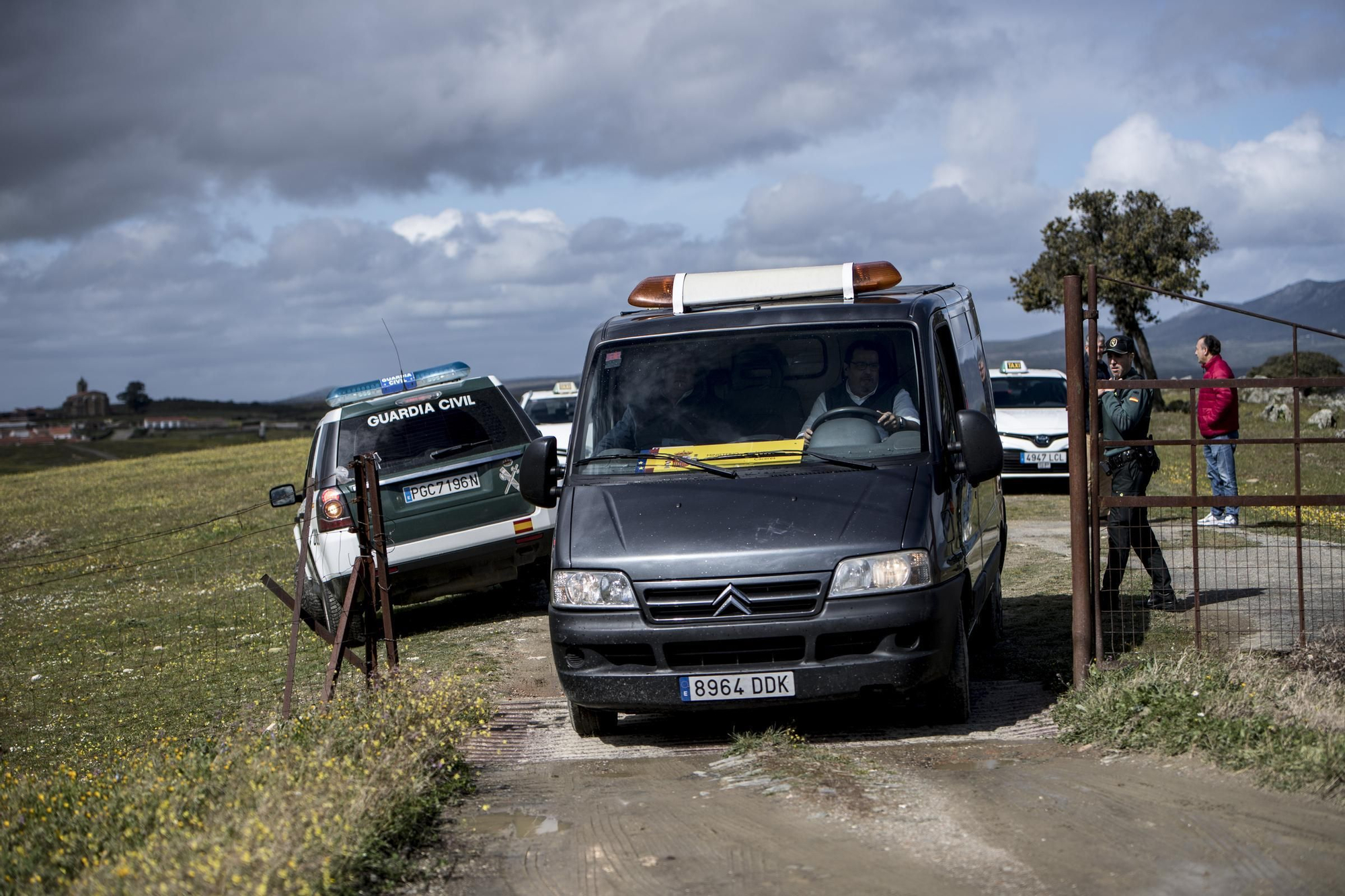 Galería | Localizan un cuerpo sin vida en una zona rural de Hinojal, donde se buscaba a Vicente