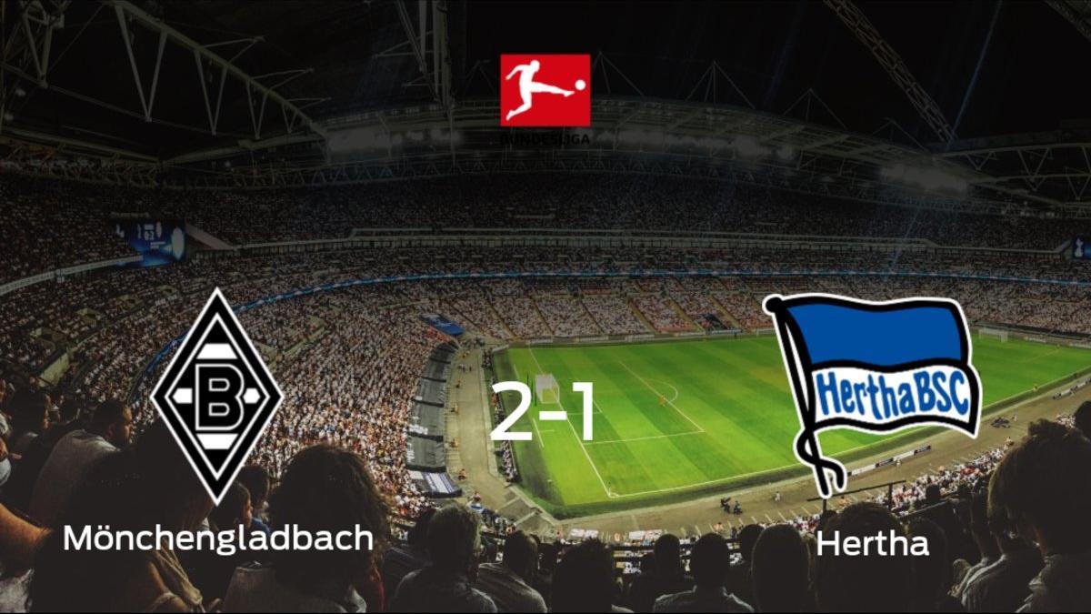 El Borussia Mönchengladbach suma tres puntos más frente al Hertha BSC (2-1)