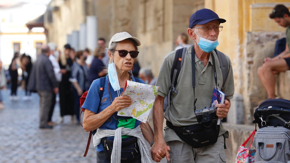 La ciudad se prepara para un puente con afluencia masiva de turistas.