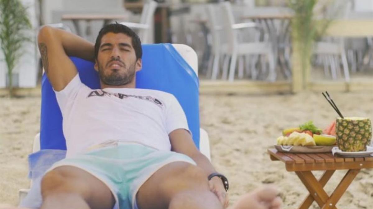 Luis Suárez, en  la tumbona