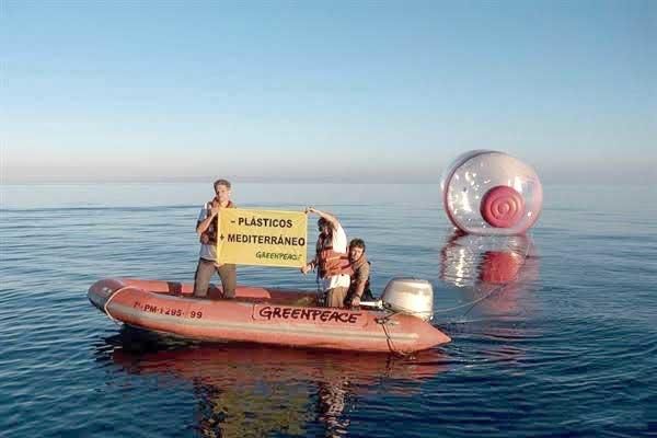 Mediterráneo,  un mar de plásticos