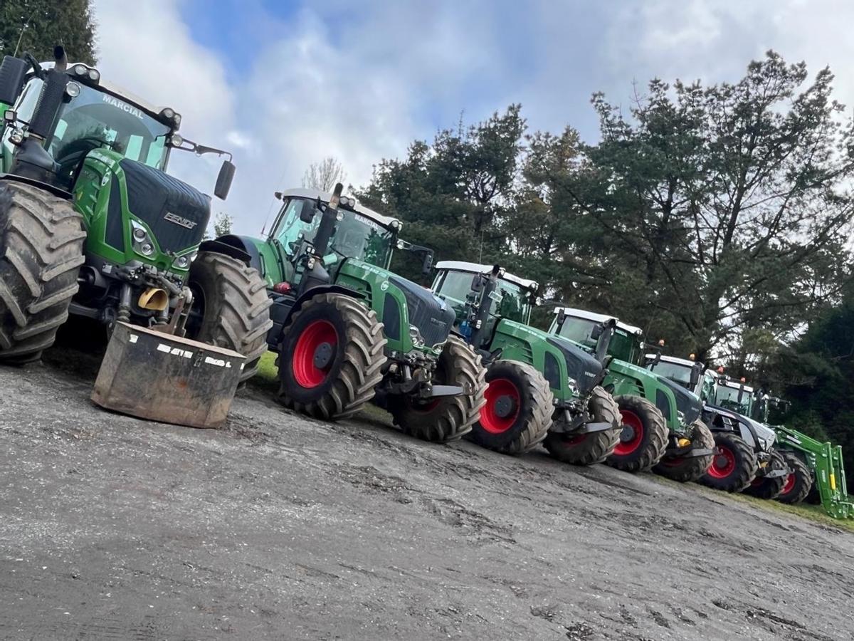 Tractores de Indesa Galicia, esta semana en Santa Comba