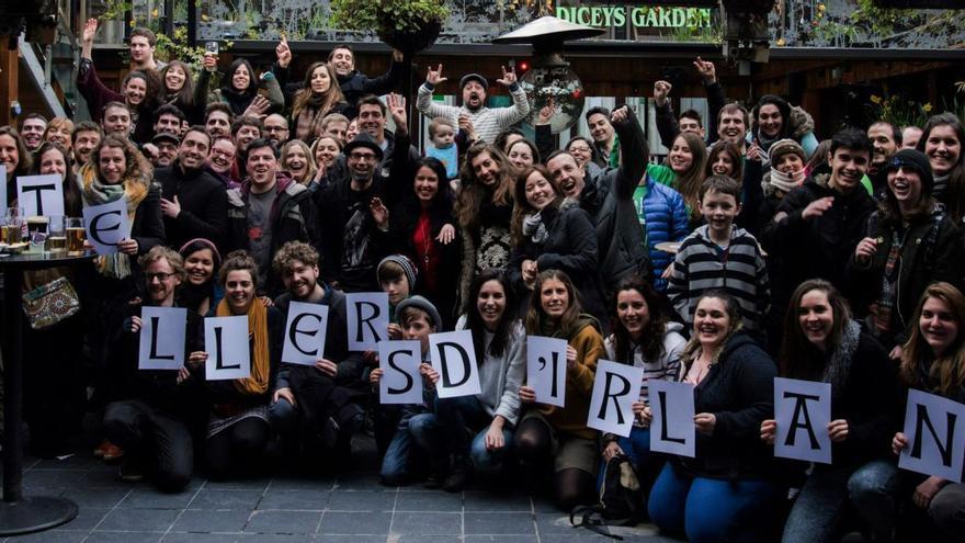 Els valencians residents a Dublín que van fundar una colla castellera |