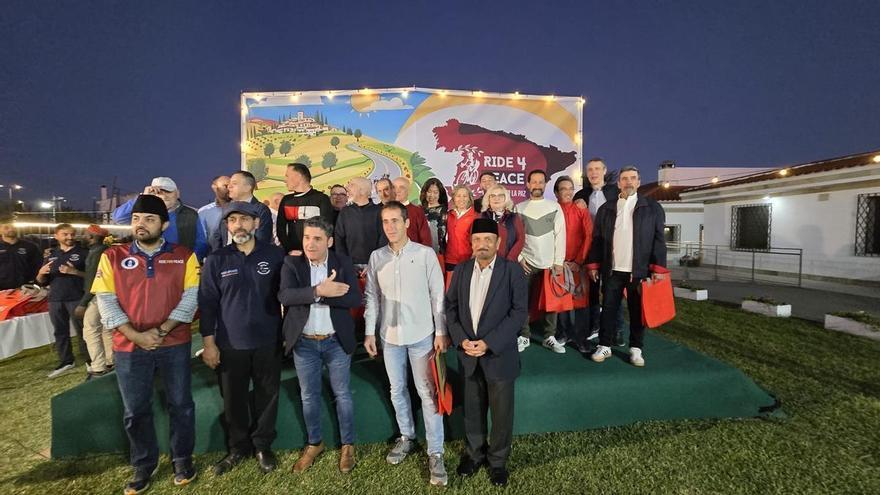 Más de 150 ciclistas se unen en Pedro Abad en el cuarto Ride 4 Peace