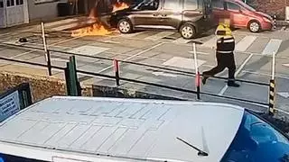 Un día de furia en Lavacolla: así prendió fuego el detenido a los coches de Aparking Fly