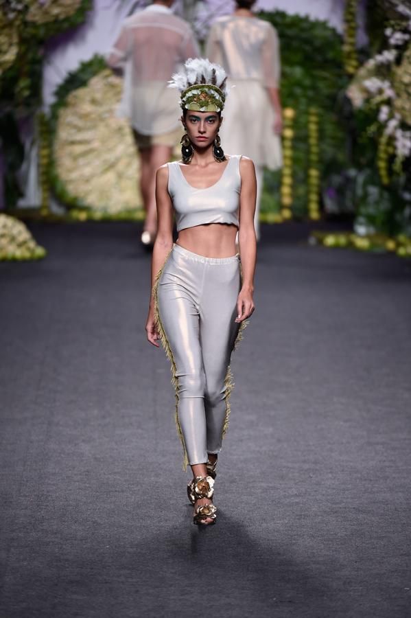 Rocío Crusset en el desfile de la colección primavera-verano 2018 de Francis Montesinos