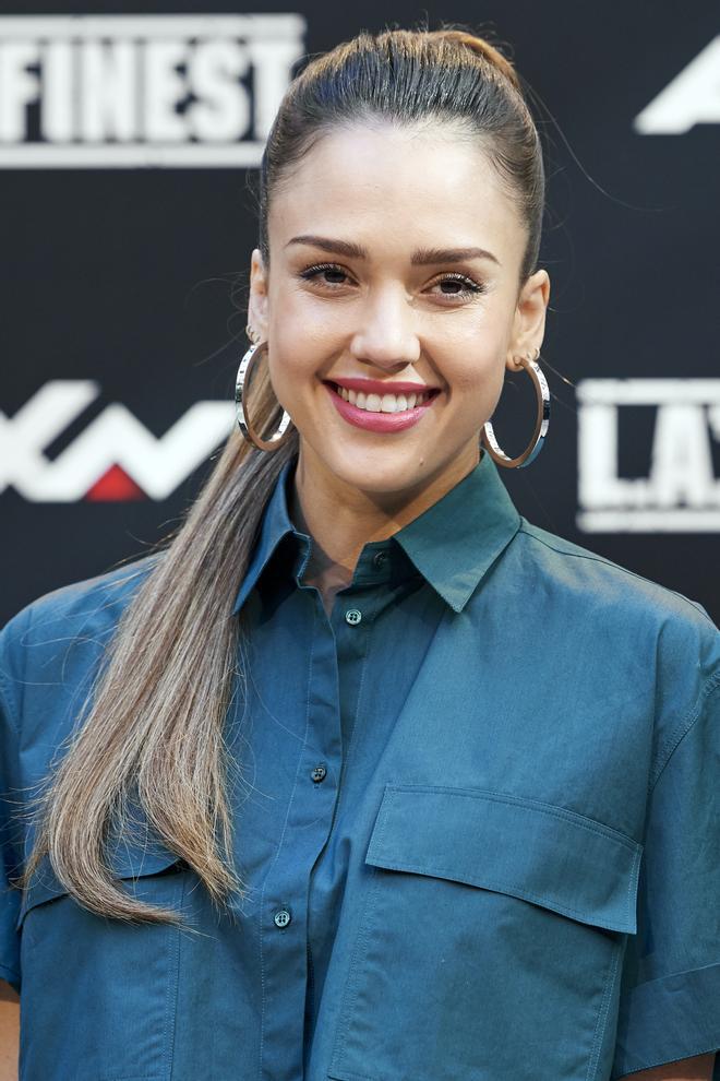 Jessica Alba con coleta alta