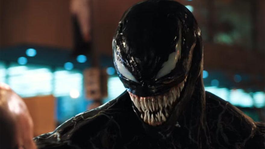 Venom, interpretado por Tom Hardy.