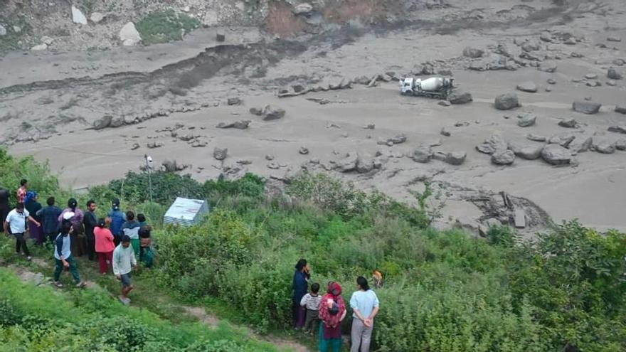 Tras el desastre de Nepal, descubren 57 nuevos lagos creados por el derretimiento de glaciares