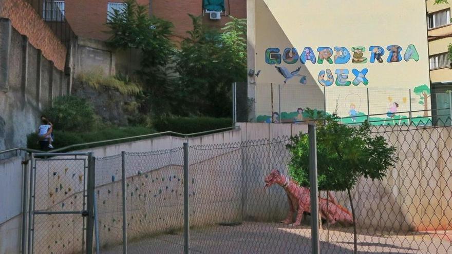 Fallece un bebé de 9 meses en una guardería de Cáceres