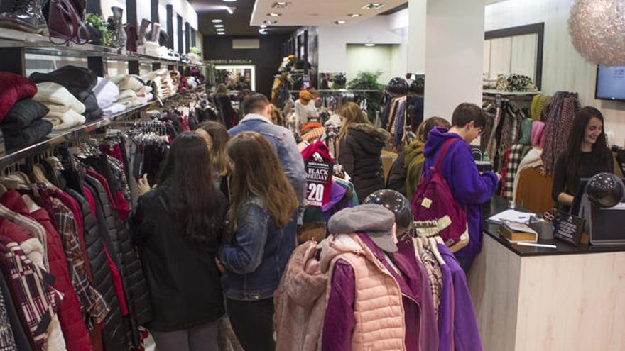 Los establecimientos comerciales de las comarcas se suman al Black Friday