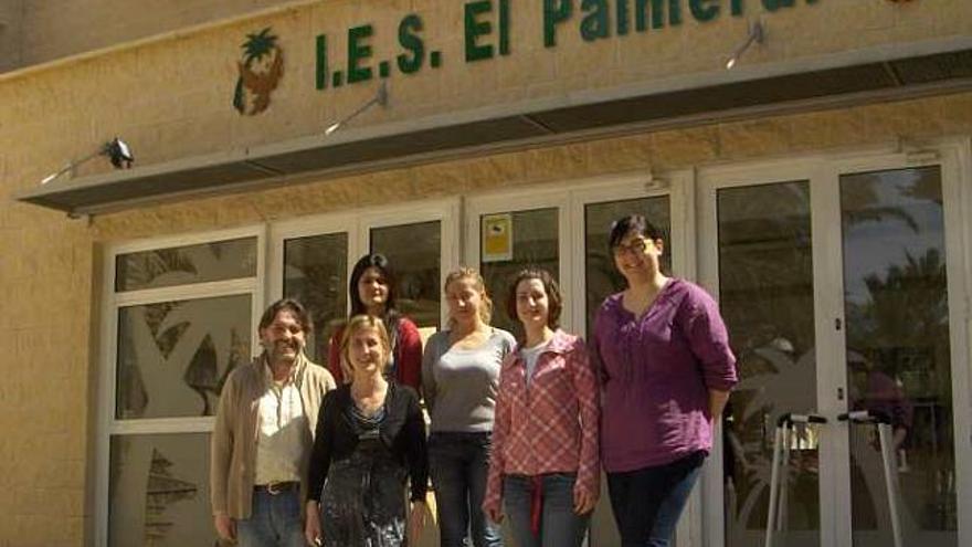 Los alumnos y profesores que participan en el programa.