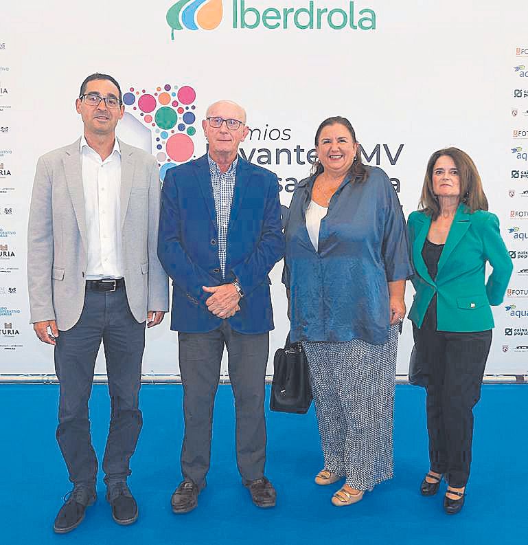 Héctor Alepuz, responsable de comunicación de AVA-Asaja; Cristóbal Aguado, presidente de AVA-Asaja; Regina Monsalve, presidenta de Intereco; e Inma Ibor, presidenta del Colegio de Veterinarios de Valencia.