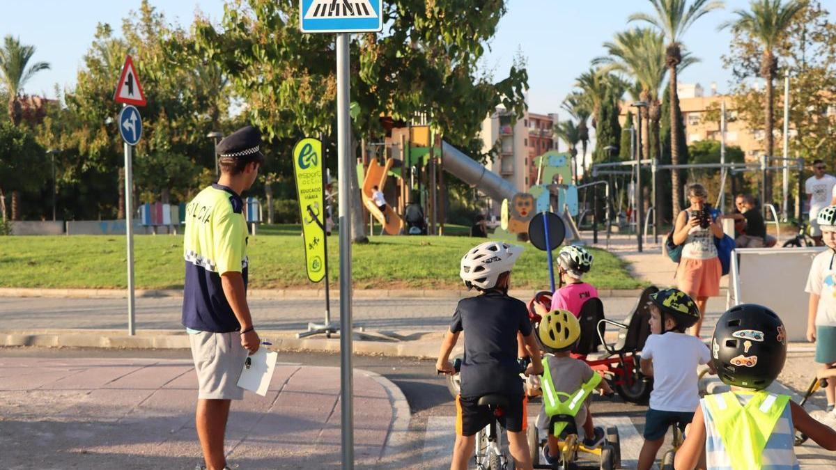 Actividad de educación vial en Torrent, en una imagen de archivo.