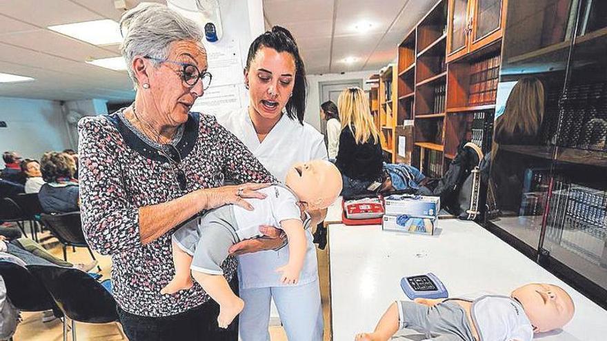 La vulnerabilidad laboral y social en Alicante a raíz de la pandemia, a debate