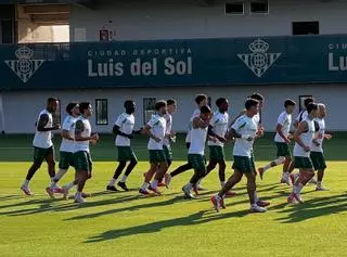 El Betis arranca la semana con Abde y sin Lo Celso antes de su último amistoso en Italia ante el Inter