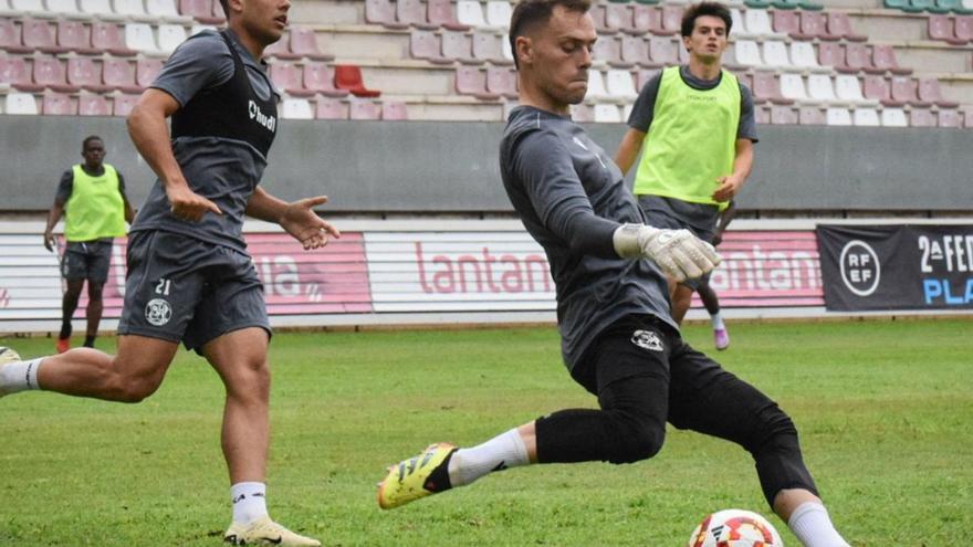 Fermín Sobrón se despide del Zamora CF y su afición: "Gracias por hacerme sentir el mejor portero del mundo"