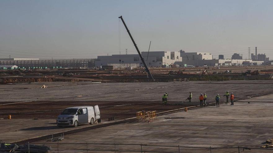 La respuesta del Consell al crecimiento impulsado por la gigafactoría en Sagunt une en sus críticas a varios partidos