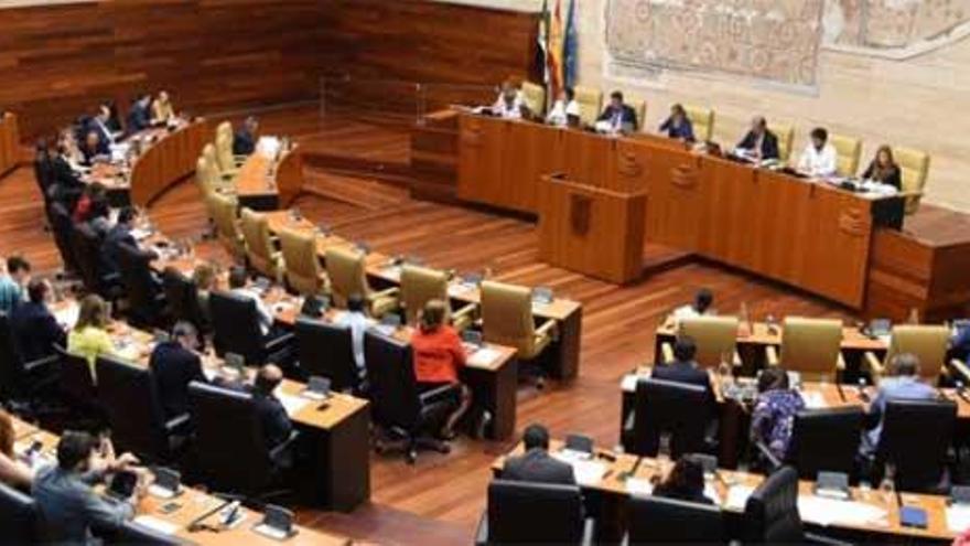 Extremadura decide la progresiva eliminación del céntimo sanitario hasta el año 2020