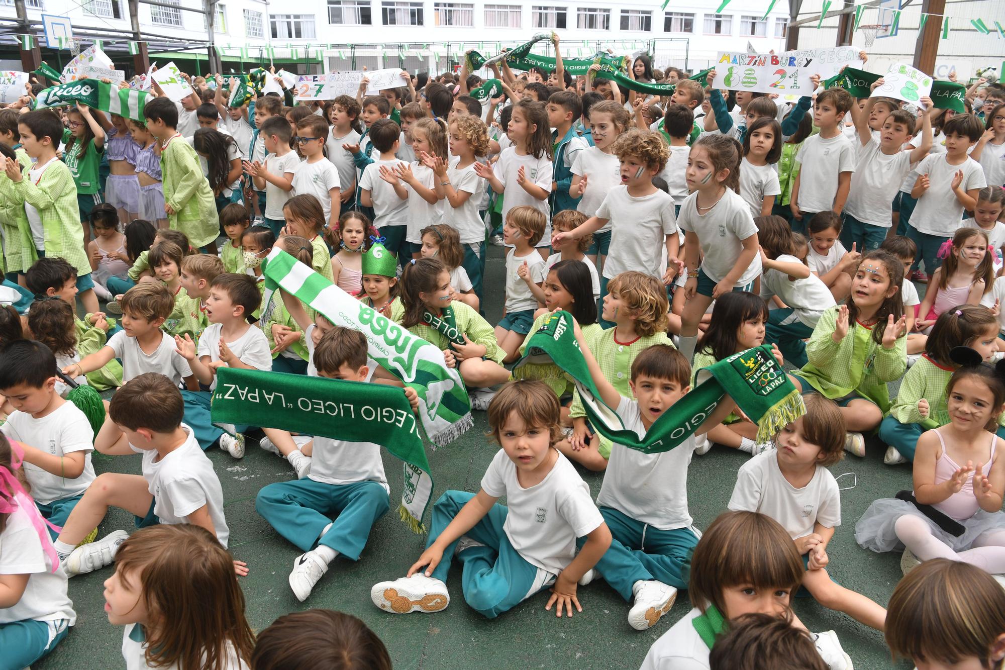 Fiesta verdiblanca en el colegio Liceo por el título de OK Liga