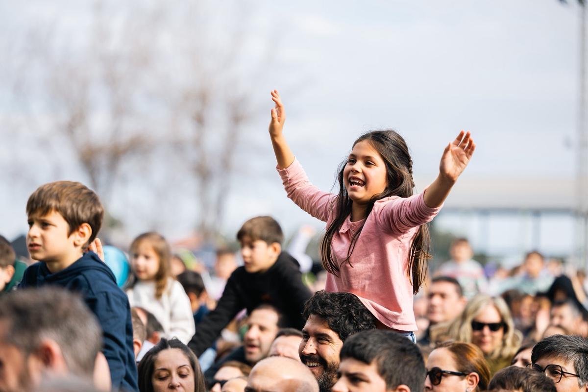 La Fúmiga ompli de famílies el Festivernet de Tavernes de la Valldigna La Fúmiga ompli de famílies el Festivernet de Tavernes de la Valldigna