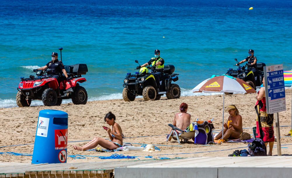 Quejas de usuarios en la apertura de las playas parceladas en Benidorm