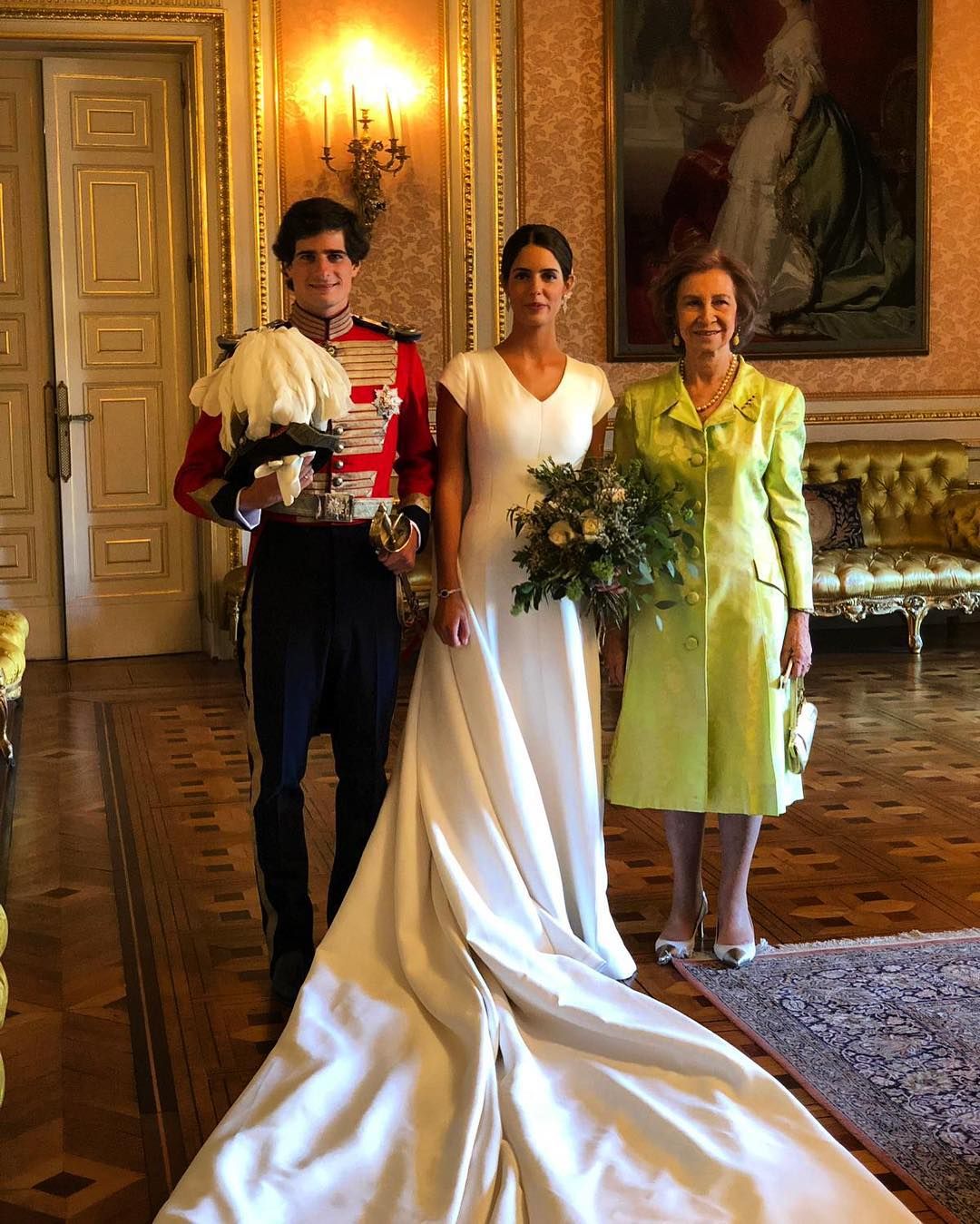 El vestido de novia minimal elegido por Sofía Palazuelo en su boda con  Fernando Fitz-James - Woman