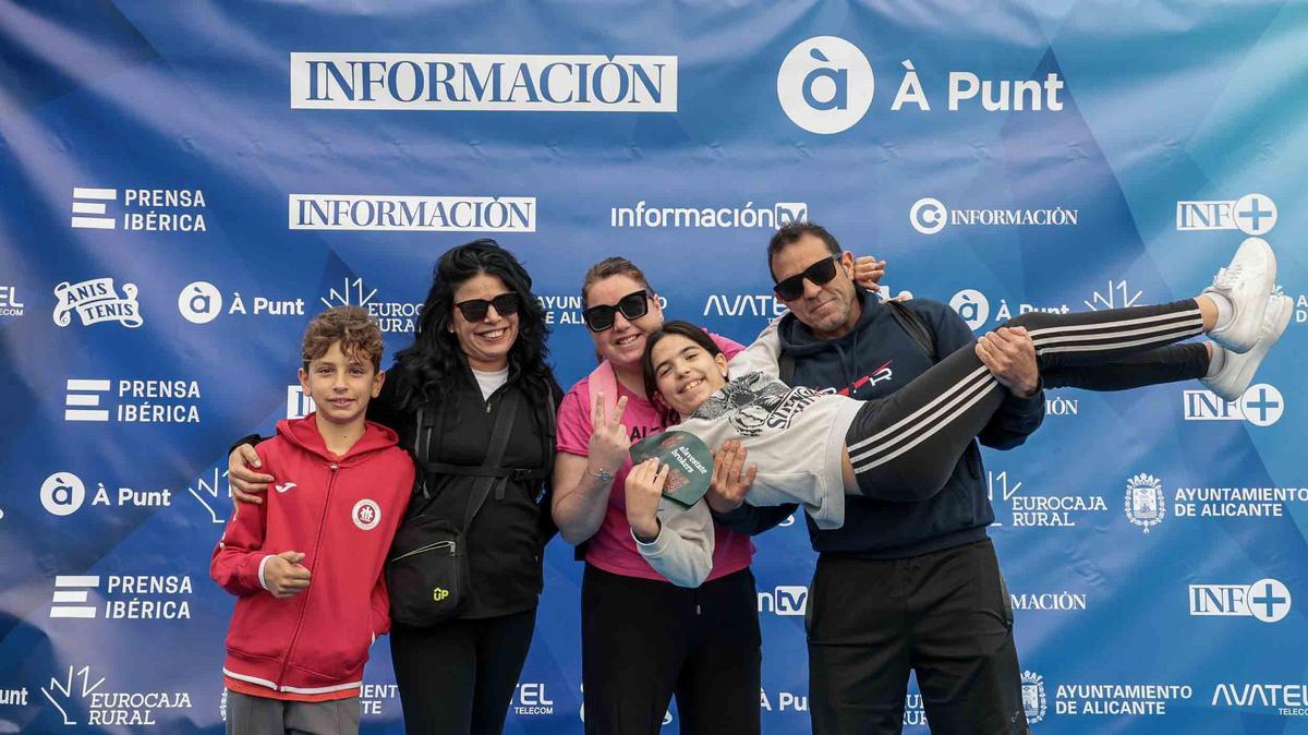 Búscate en el Photocall de la Paraeta de INFORMACIÓN