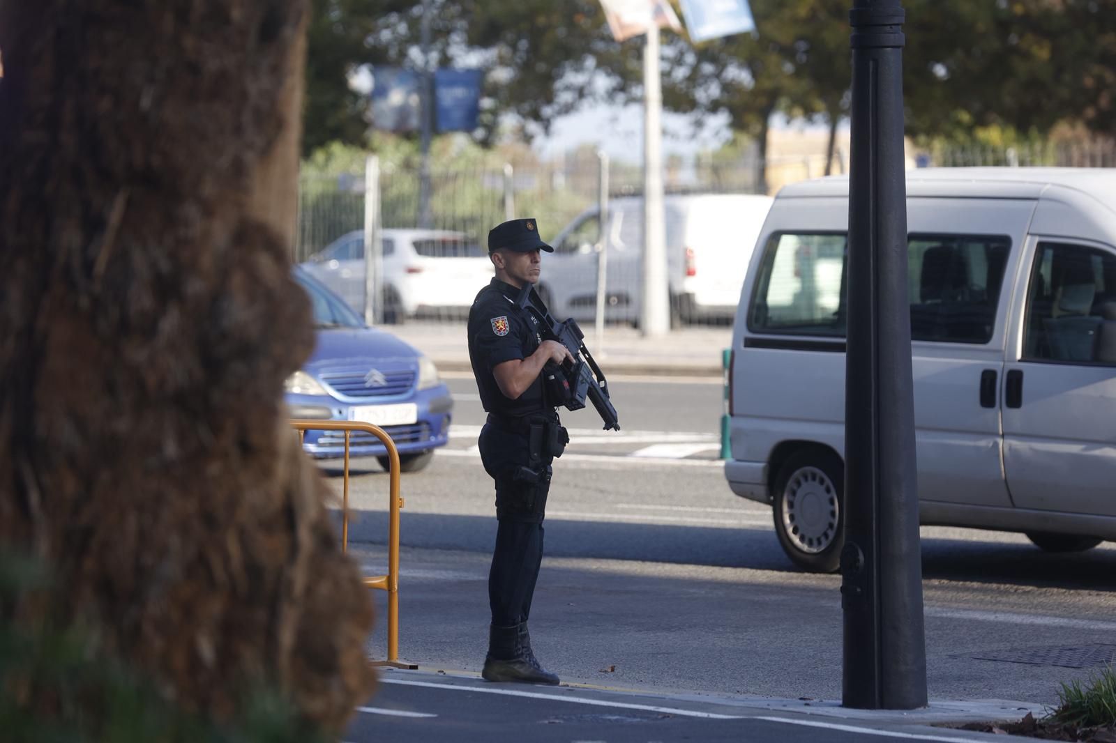 El Roig Arena se blinda para el partido entre el Valencia Basket y el Hapoel Tel Aviv