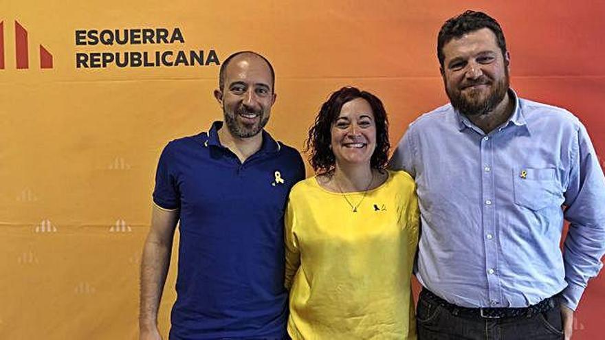 D&#039;esquerra a dreta, Marc Aloy, Àdria Mazcuñán i el secretari de Política Municipal d&#039;ERC, Marc Sanglas