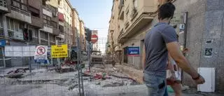 El Ayuntamiento de Alicante apremia al contratista por los retrasos en la obra de la calle San Mateo