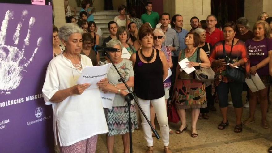 Acto contra la violencia de género en Alcoy