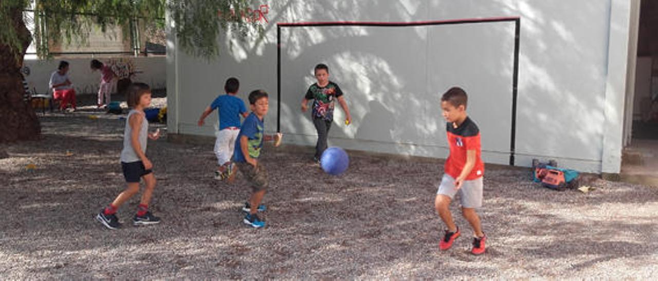 Una escuela en auge pero en ruinas