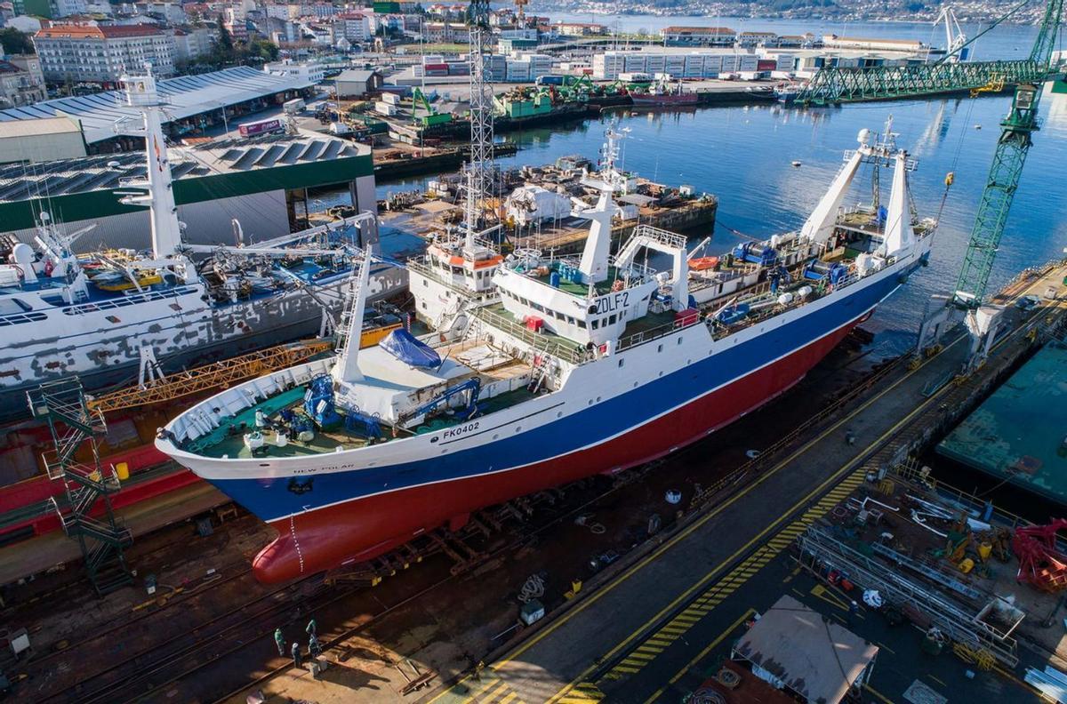 El “New Polar”, en Nodosa Shipyard tras ganar 14,4 metros de eslora.   | // CEDIDA