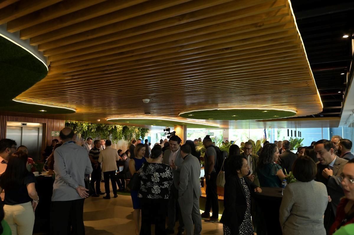 Inauguración de la Universidad Internacional UNIVERSAE.