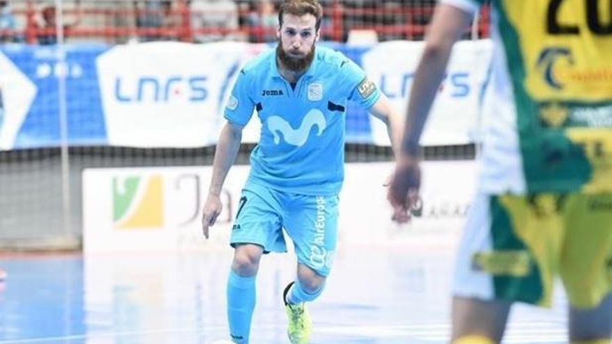 Adrián Alonso, &#039;Pola&#039;, durante el partido ante el Jaén Paraíso Interior. // Sandra Santiago/@InterMovistar