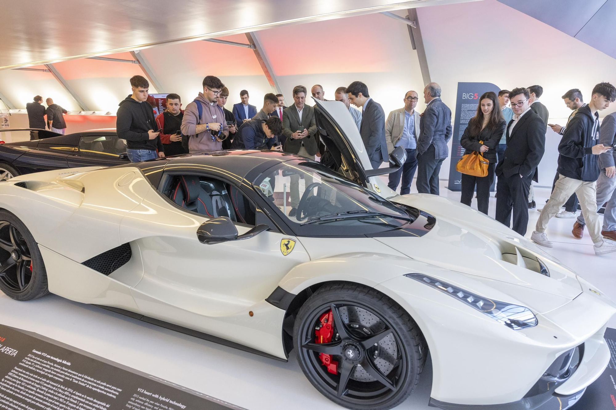 LaFerrari Aperta descapotable, toda una declaración de orgullo en la marca de 'Il cavallino rampante'.