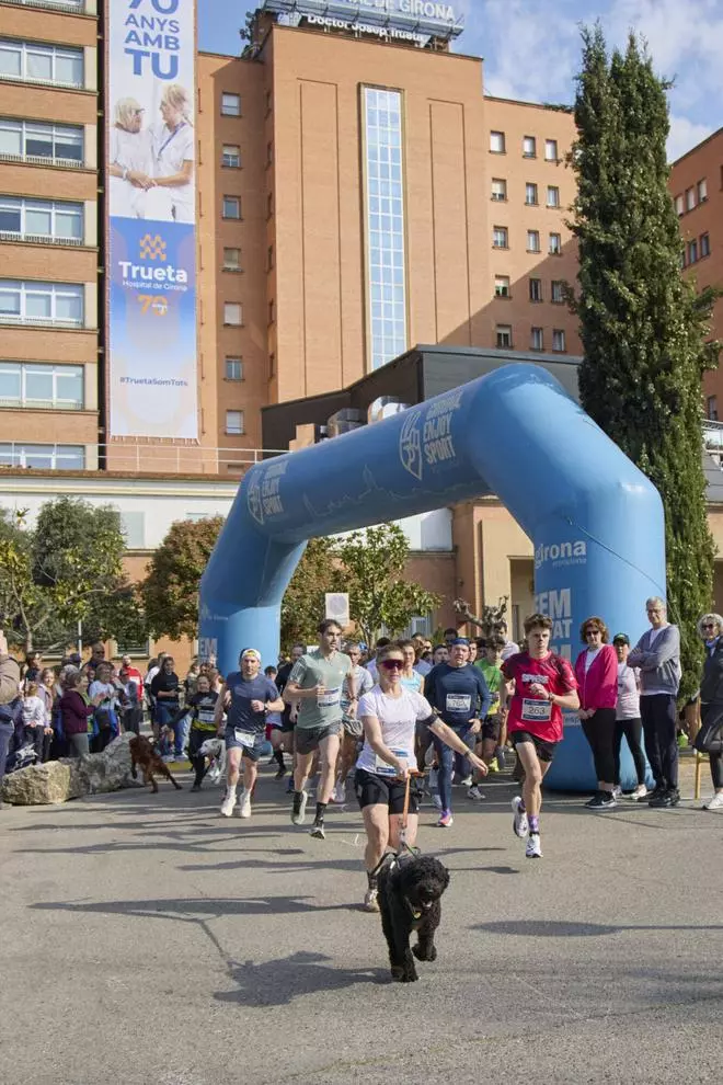 Les imatges de la Marxa Solidària dels 70 anys del Trueta