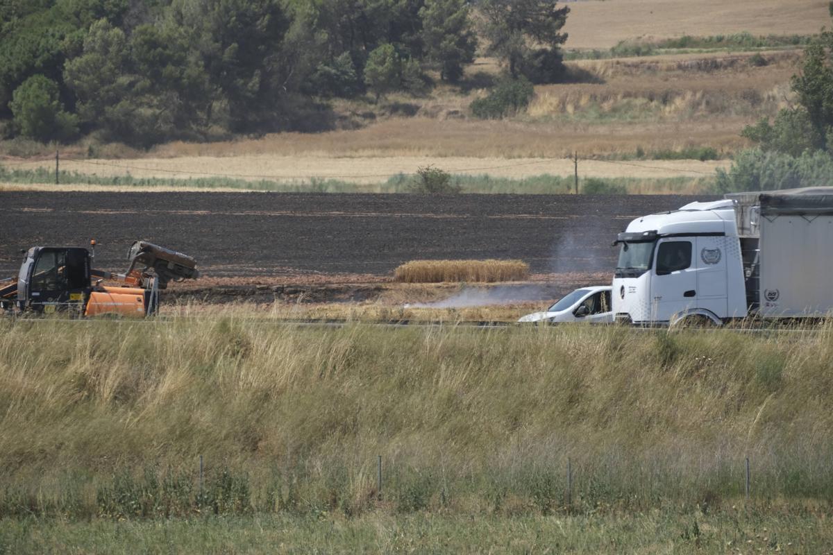 Així ha estat el dispositiu per frenar l'incendi a Sant Fruitós d'aquest dimarts