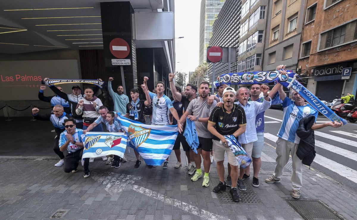 LLegada del equipo de fútbol Málaga CF al Hotel Cristina LLegada del equipo de fútbol Málaga CF al Hotel Cristina