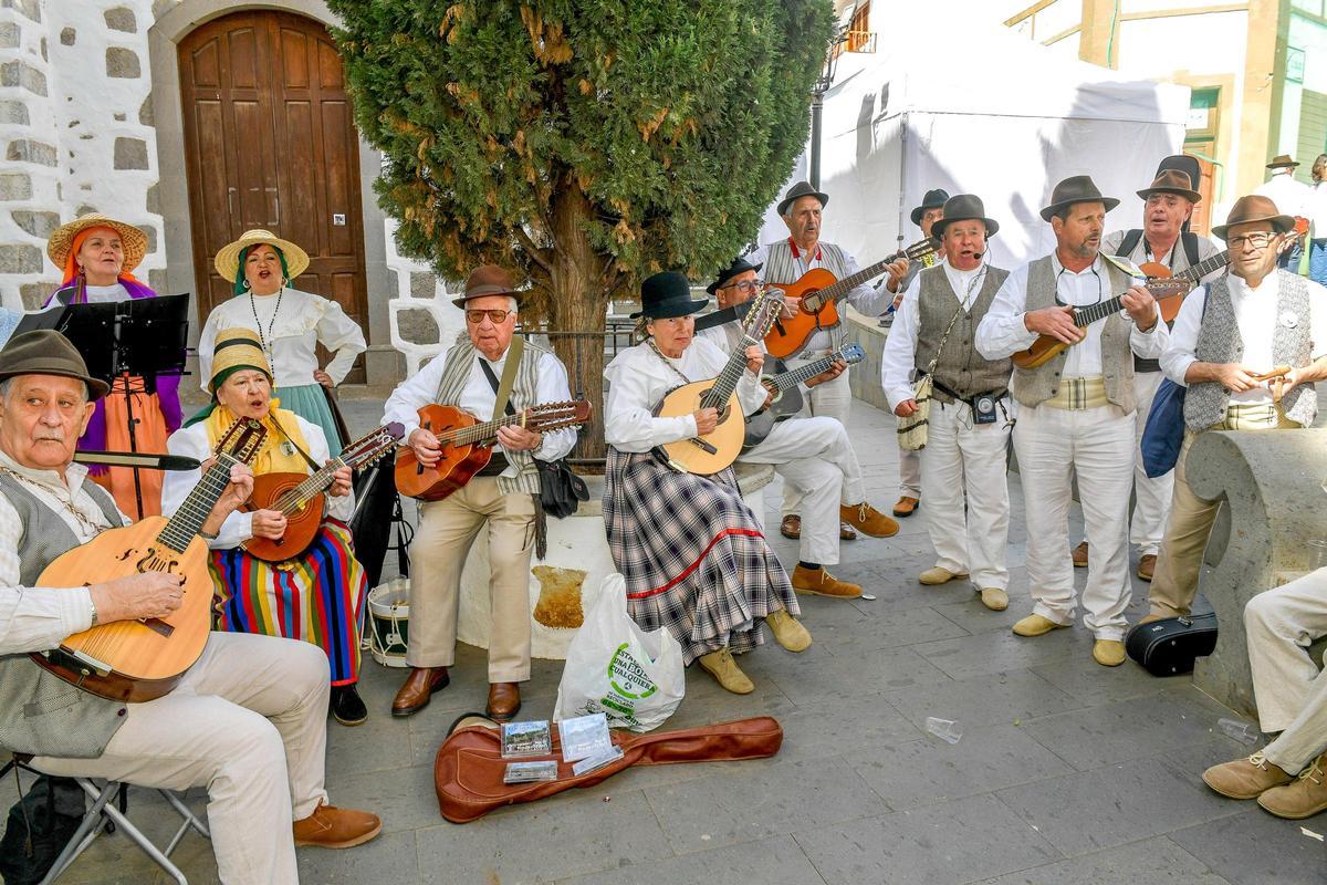 GRUPO FOLCLÓRICO