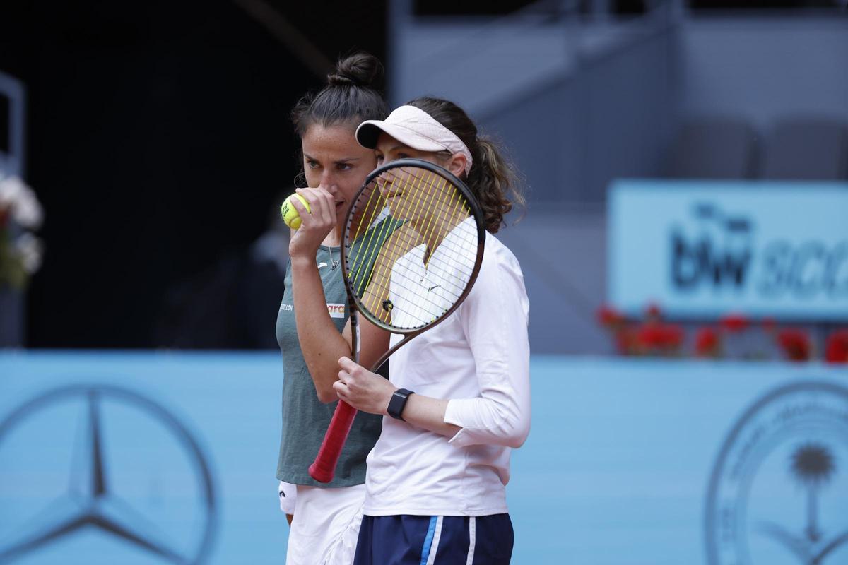Las mejores imágenes de la final de dobles femenino del Mutua Madrid Open ganada por Sara Sorribes y Cristina Bucsa