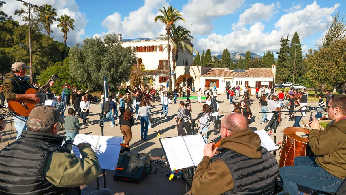La UIB celebra a su patrón
