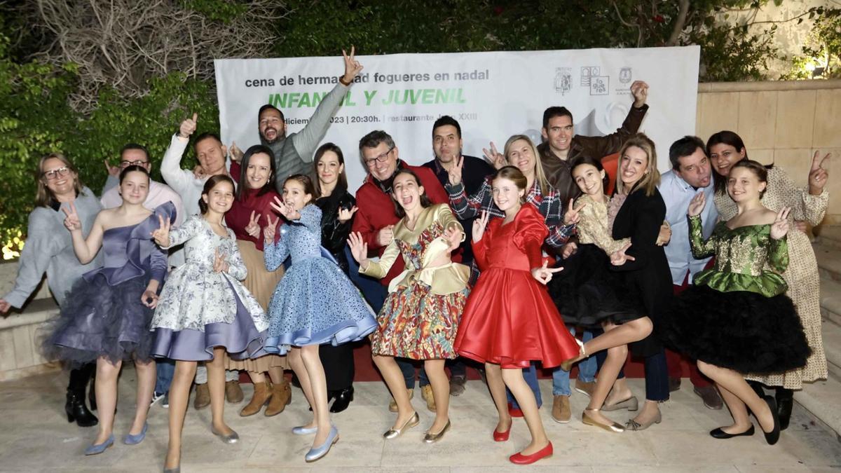 Cena de hermandad de Fogueres en Nadal infantil y juvenil