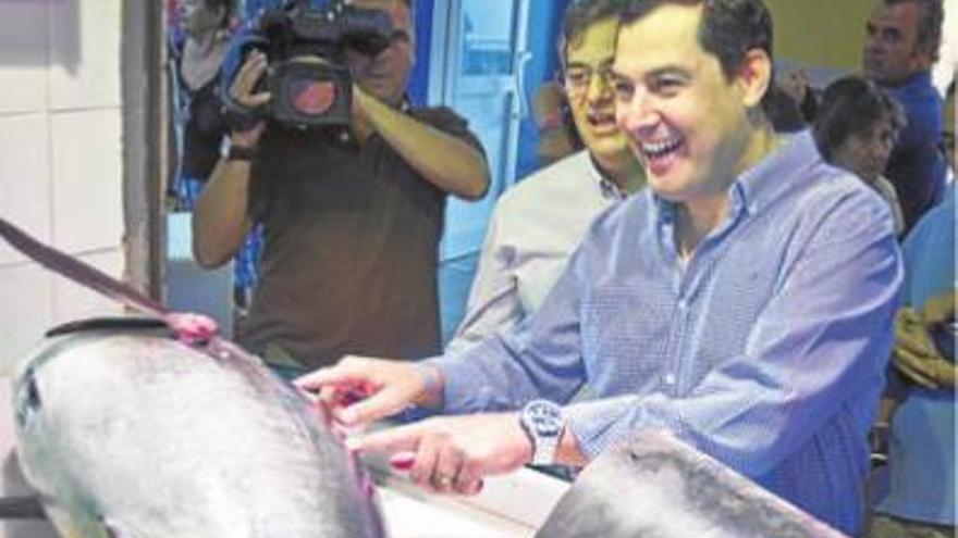 Moreno afirma que los andaluces viven "un auténtico infierno fiscal"