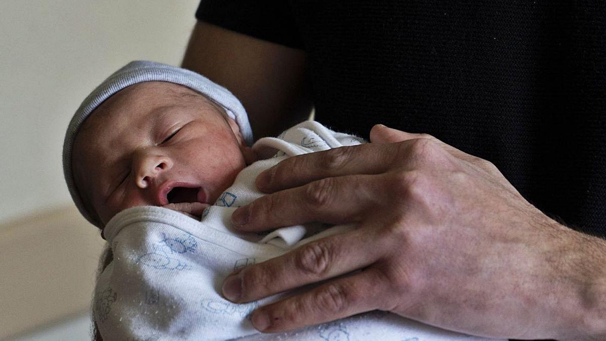 Guillermo Hernández, primer niño nacido en 2020. Aún no se sabía nada de la pandemia COVID. | Jose Luis Fernández