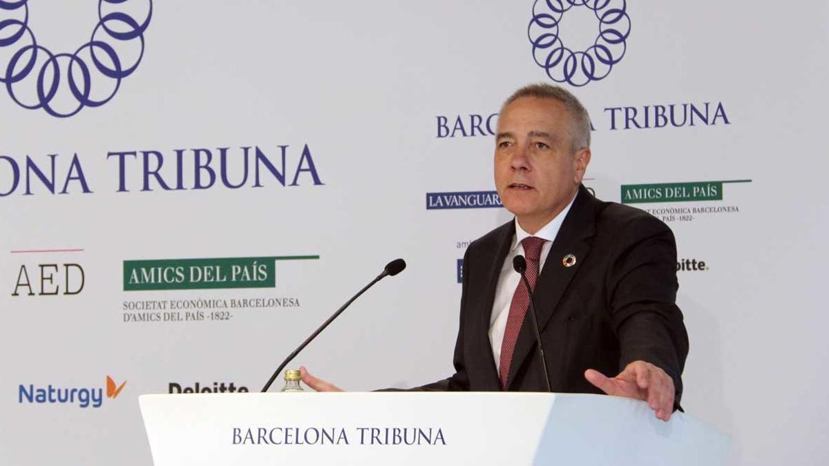 Pere Navarro, delegado especial del Estado en el CZFB, interviene en el almuerzo-coloquio Tribuna Barcelona