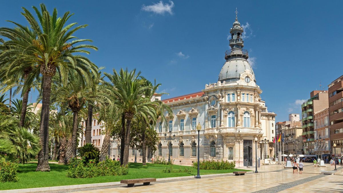 Descubre la histórica ciudad romana bañada por el Mediterraneo